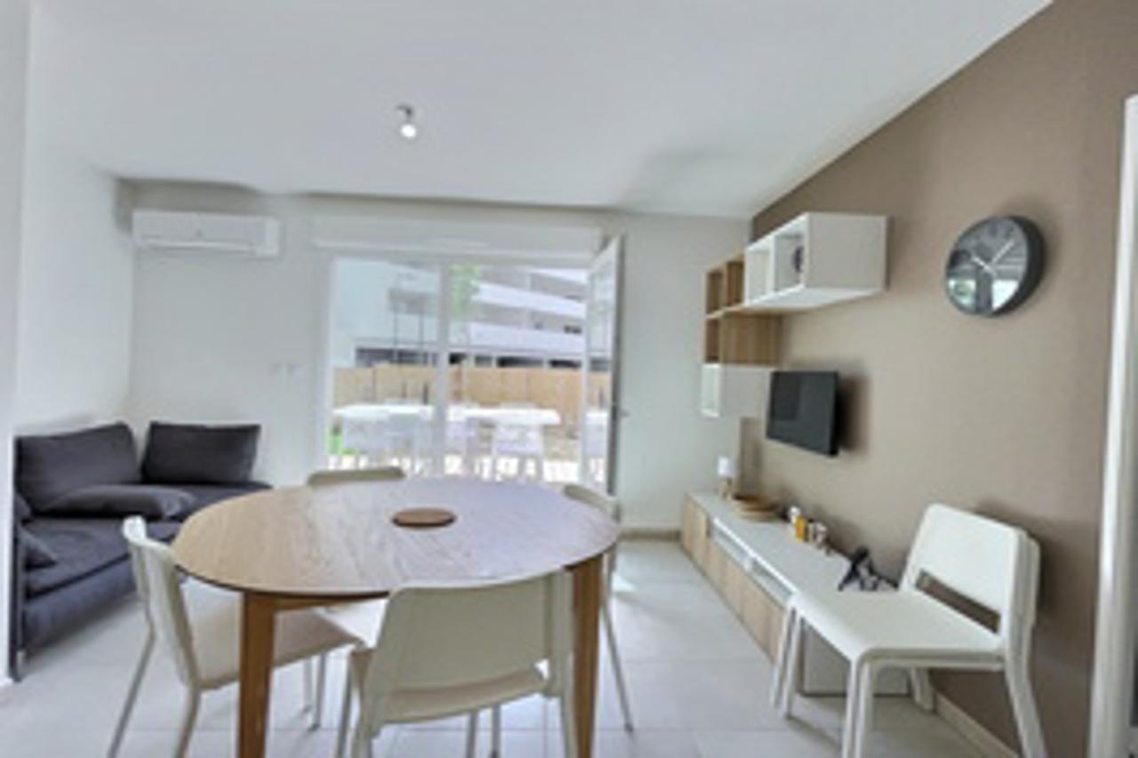 Vacanceole - Residence La Dune เซริญญ็อง ภายนอก รูปภาพ